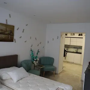  Apartment Nest