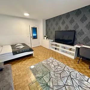 Apartment Clara